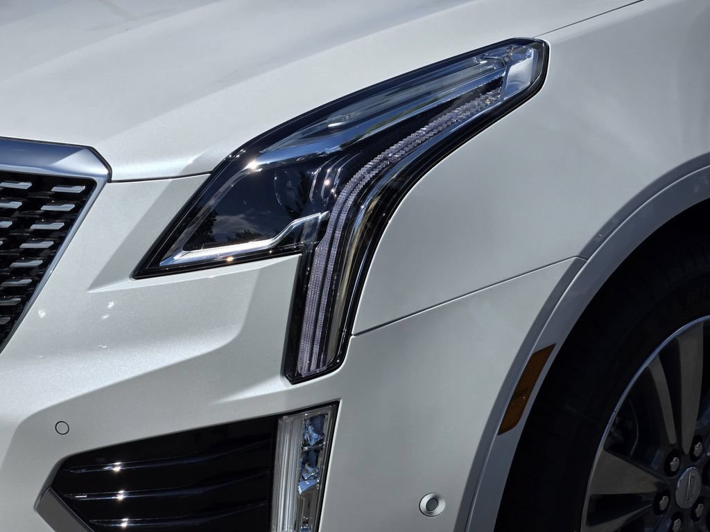 New 2026 Cadillac XT5 Premium Luxury w/ Driver Assist Package AWD/4WD image 5