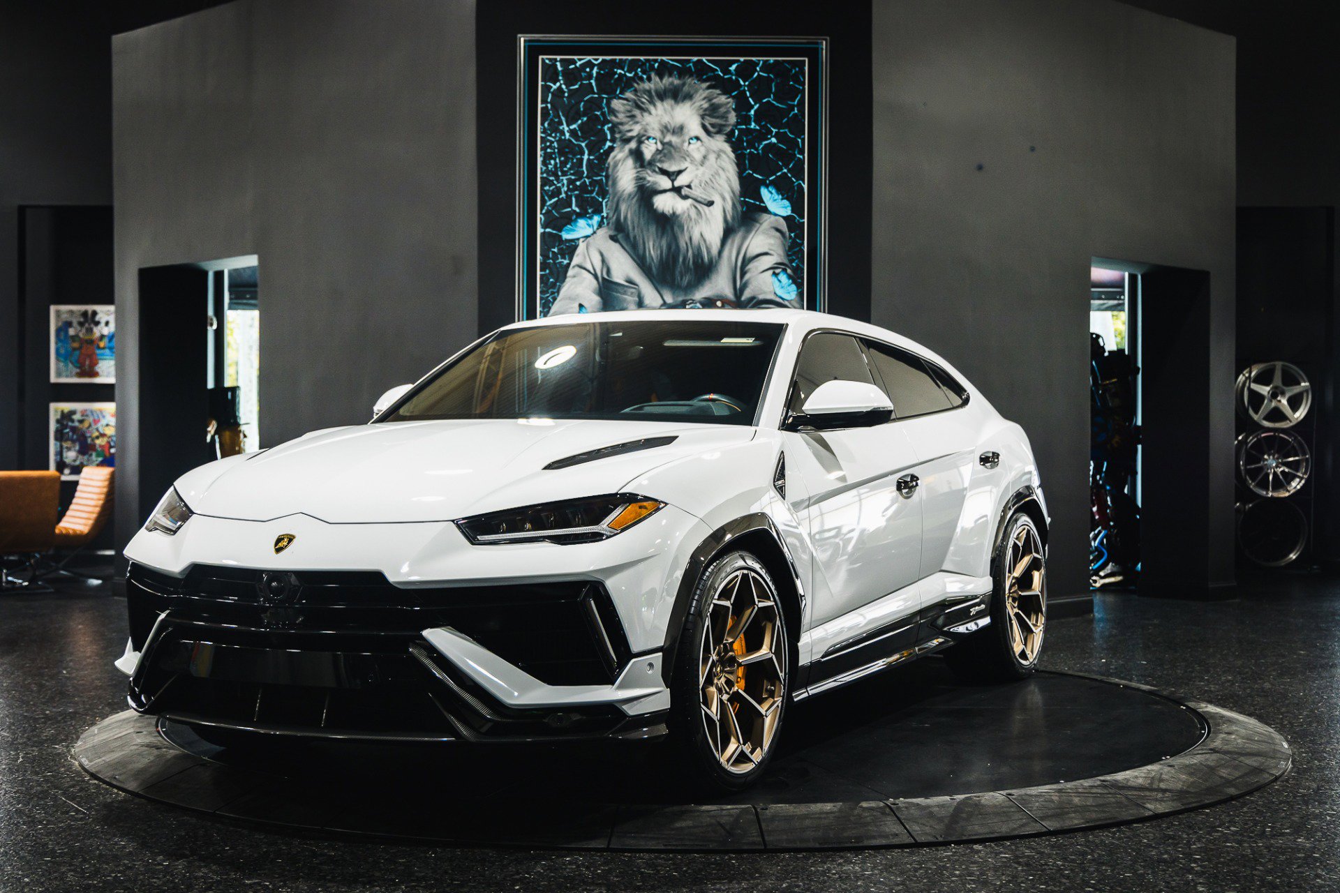 Used 2023 Lamborghini Urus Performante image 3