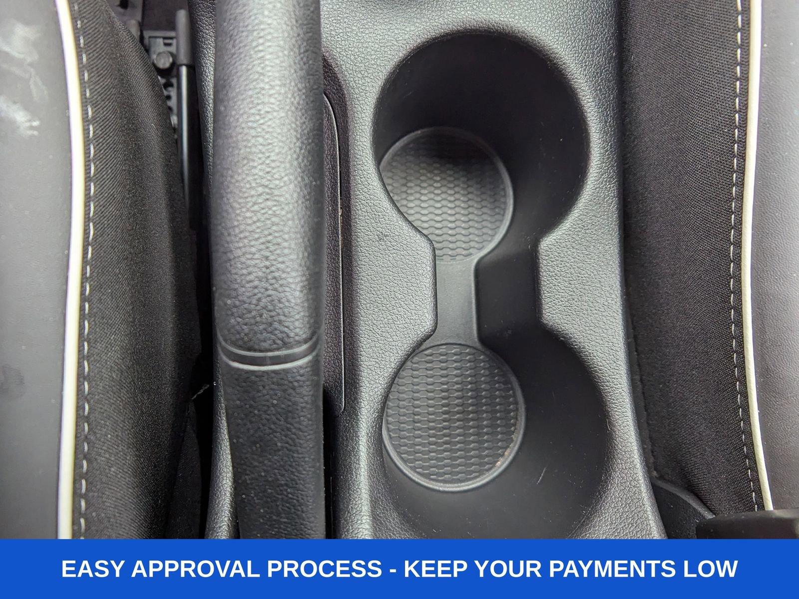 Used 2024 Hyundai Venue Limited image 30