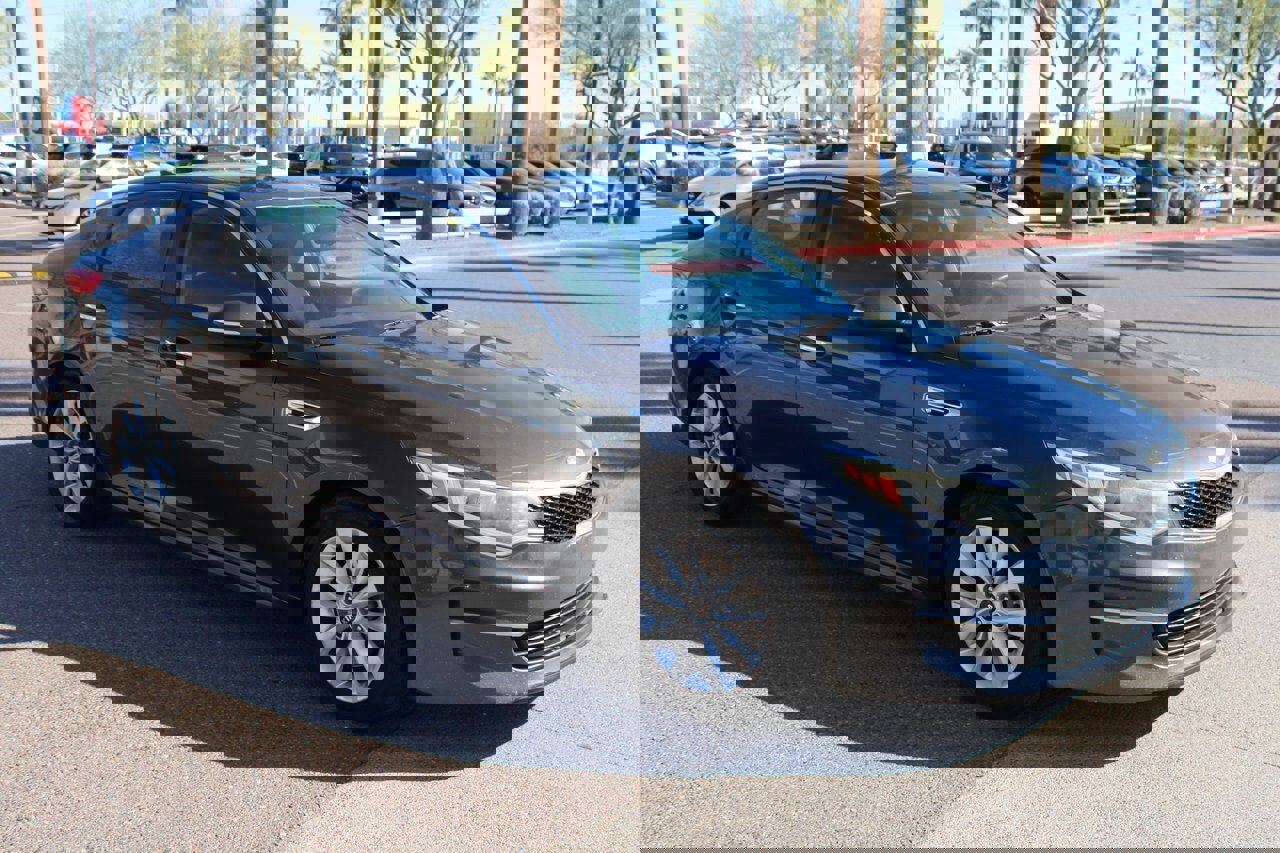 Used 2017 Kia Optima LX w/ Option Group 014 image 7