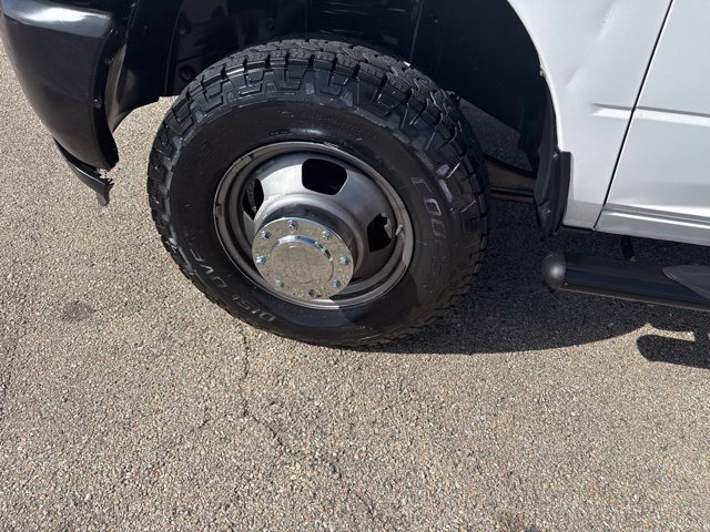 Used 2015 RAM 3500 Tradesman RWD image 16