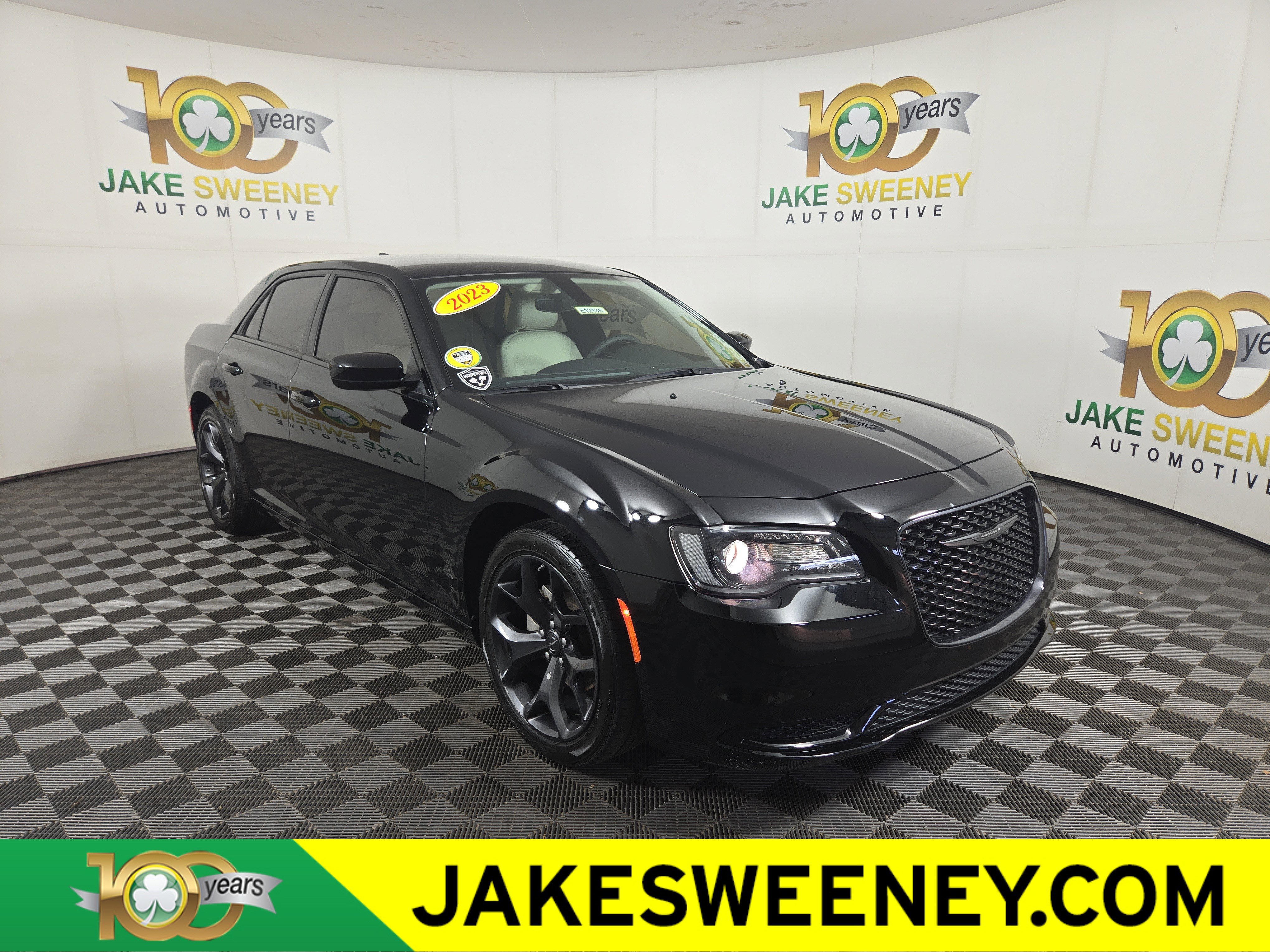 Used 2023 Chrysler 300 Touring w/ Sport Appearance Package RWD image 1