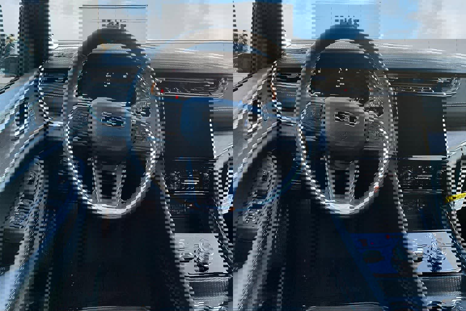 New 2025 Jeep Grand Cherokee Limited w/ Luxury Tech Group II image 15