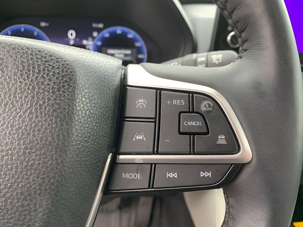 Used 2024 Toyota Grand Highlander Limited image 27