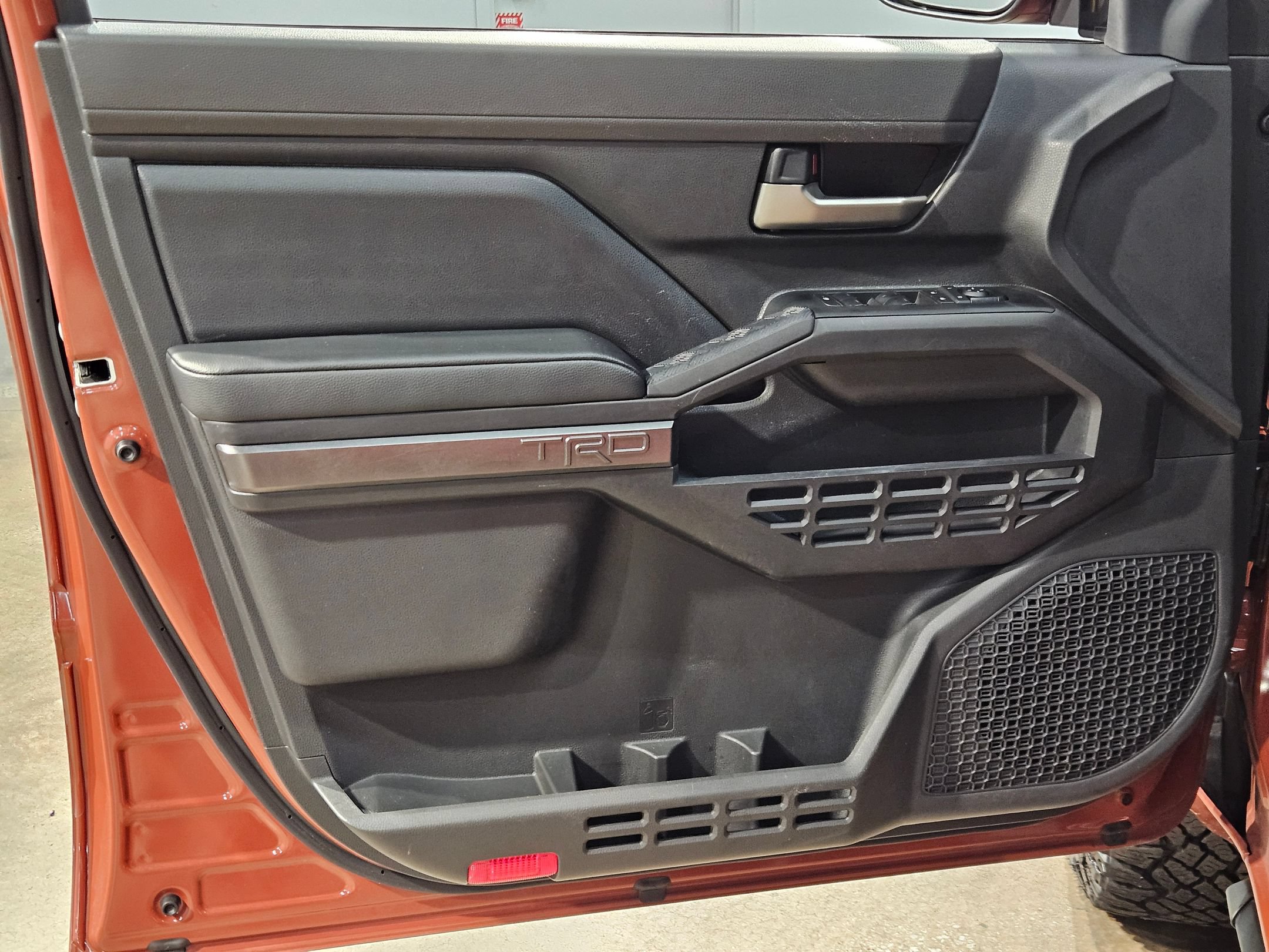 Certified 2025 Toyota Tacoma TRD Sport AWD/4WD image 20