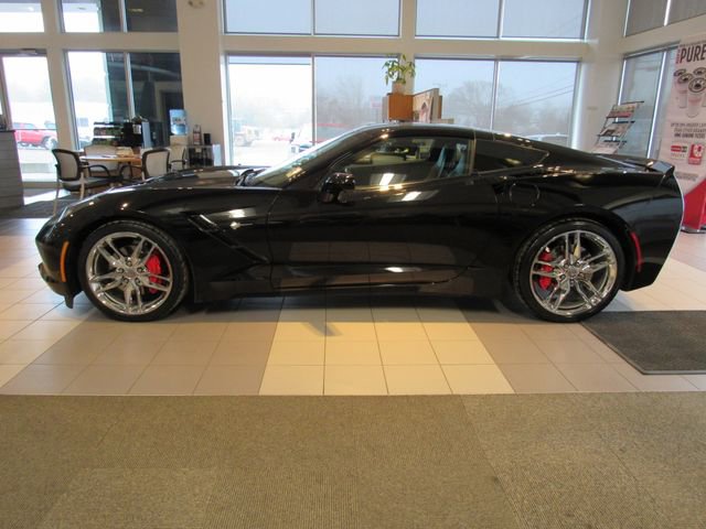 Used 2016 Chevrolet Corvette Stingray Coupe w/ 2LT Preferred Equipment Group image 3