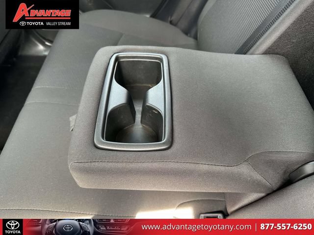 Used 2023 Toyota RAV4 LE AWD/4WD image 16