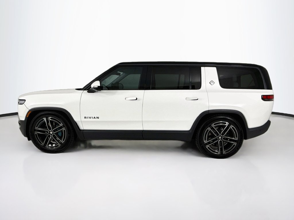 Used 2026 Rivian R1S Premium Quad AWD/4WD image 2