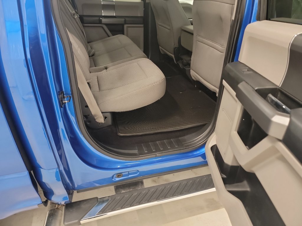 Used 2016 Ford F150 XLT w/ XTR Package image 8