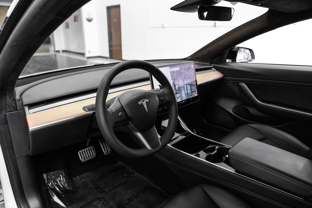 Used 2020 Tesla Model 3 Long Range AWD/4WD image 3