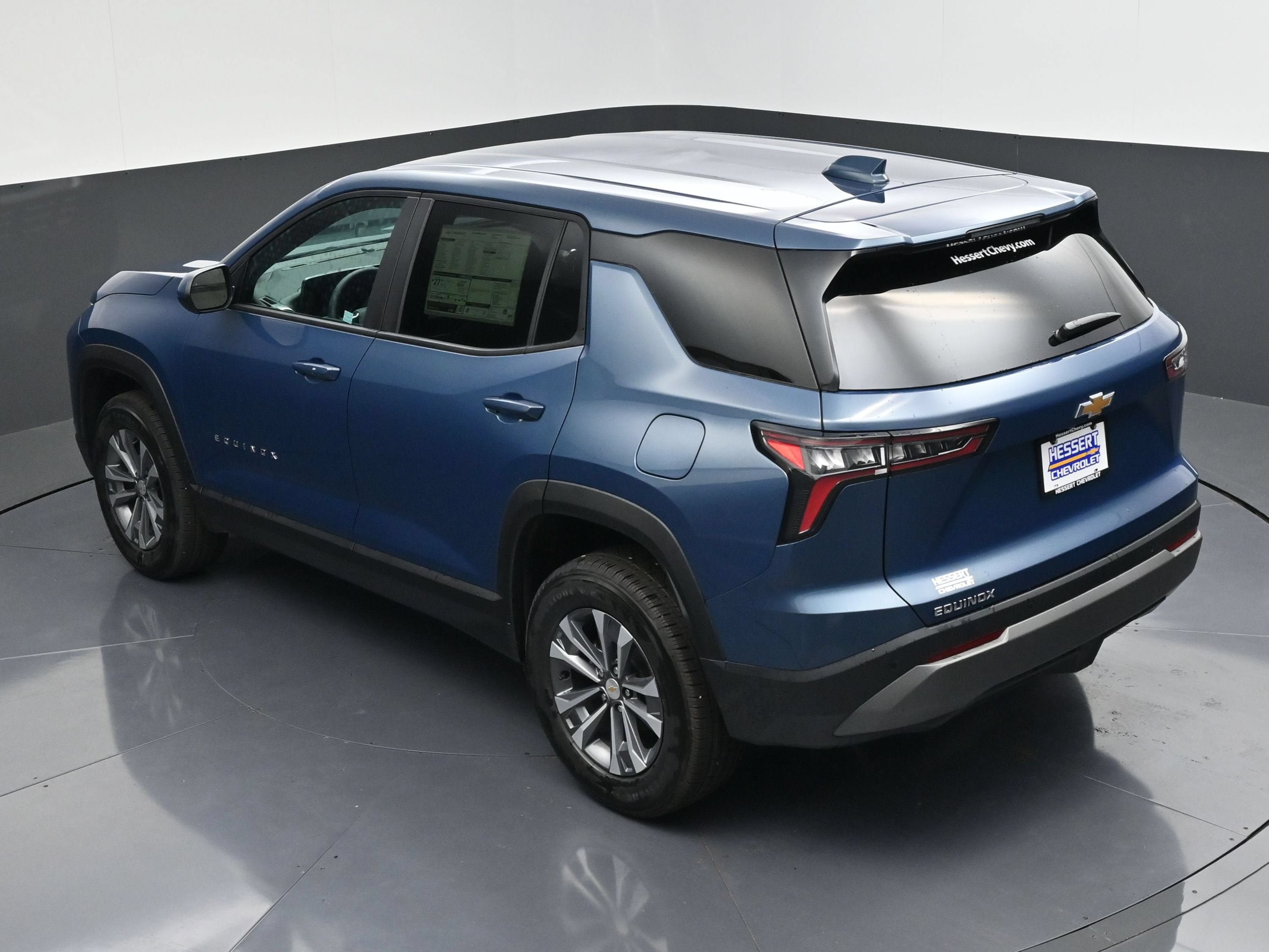 New 2027 Chevrolet Equinox LT FWD image 50