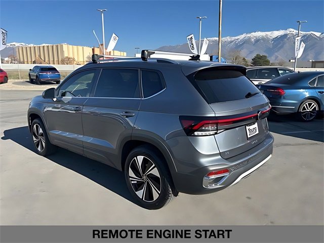 Used 2025 Volkswagen Taos SE image 5