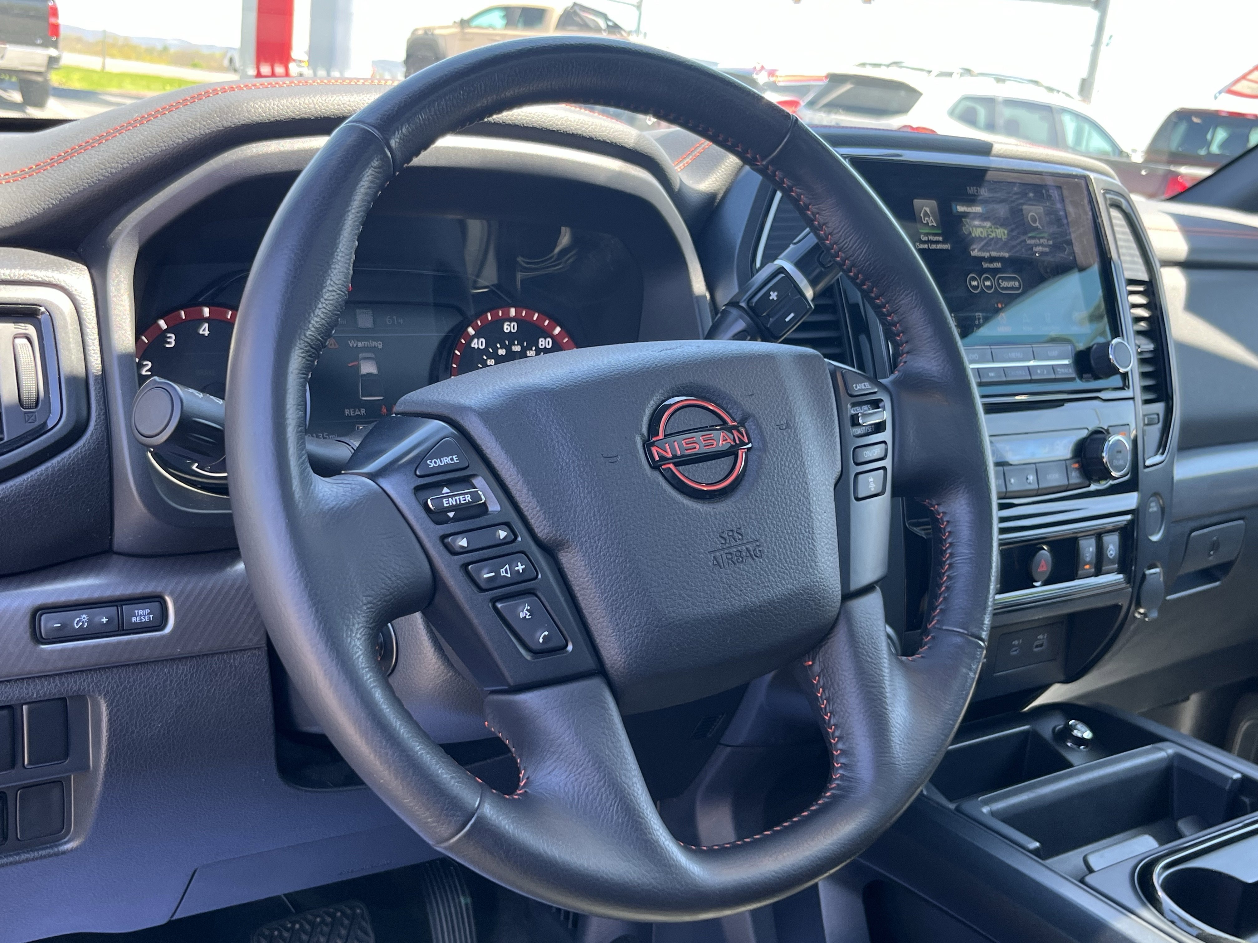 Used 2023 Nissan Titan PRO-4X w/ Pro-4x Convenience Package AWD/4WD image 23