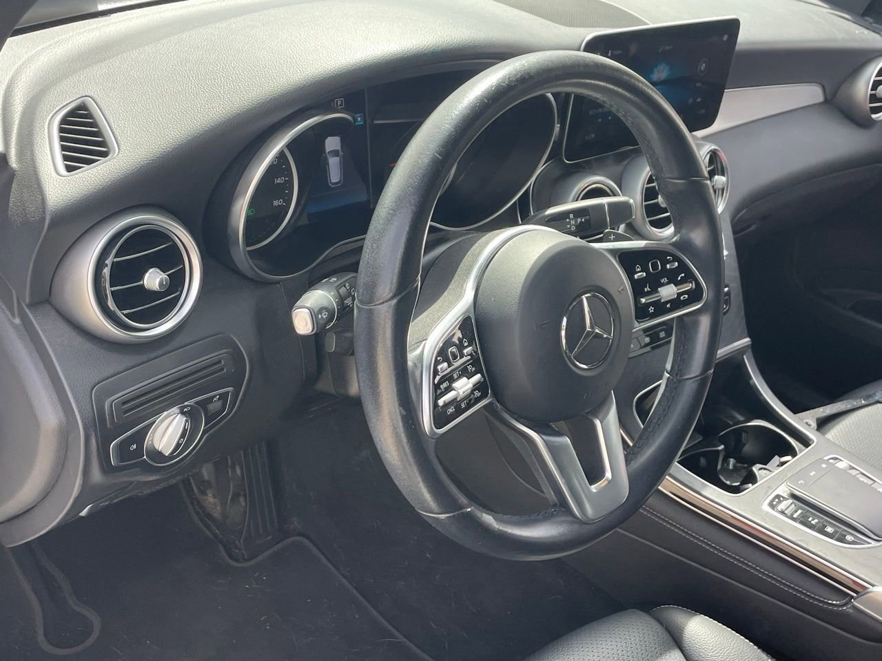 Used 2021 Mercedes-Benz GLC 300 image 7