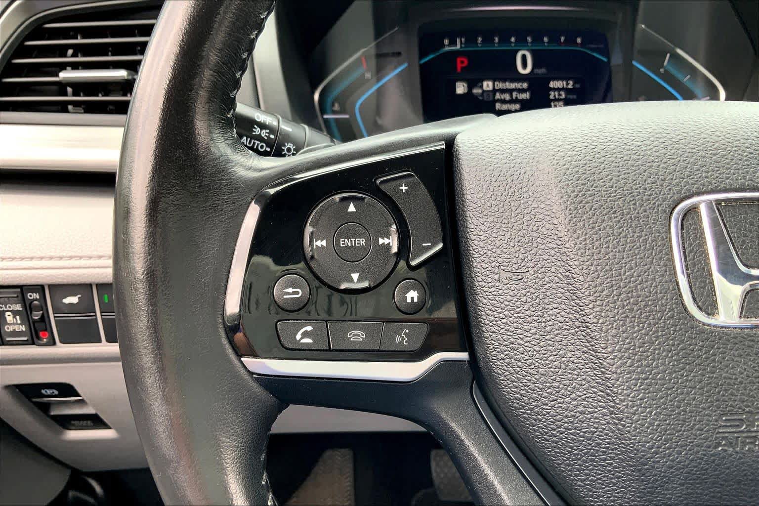 Used 2018 Honda Odyssey Touring image 24