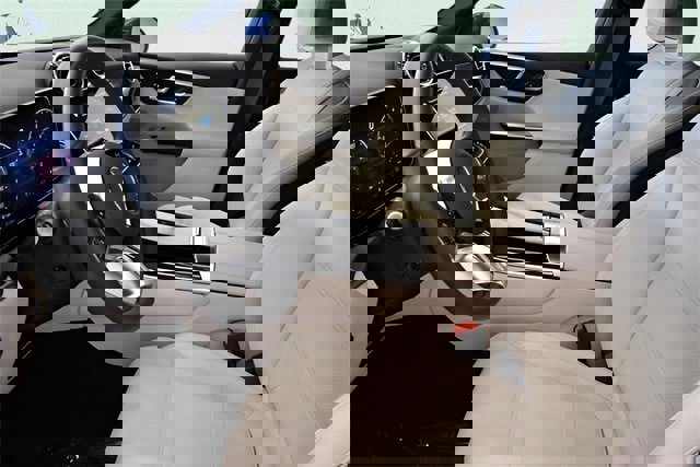 New 2025 Mercedes-Benz GLC 300 4MATIC image 25