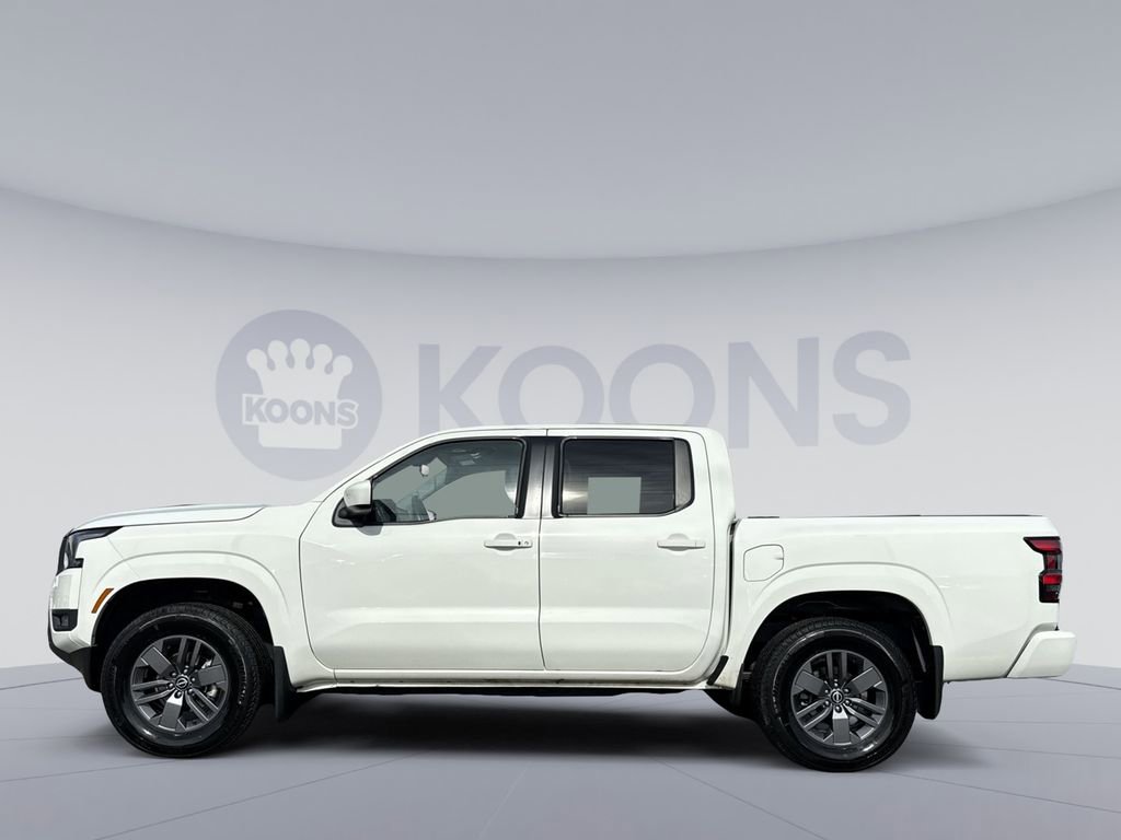 Used 2025 Nissan Frontier SV w/ SV Convenience Package image 2