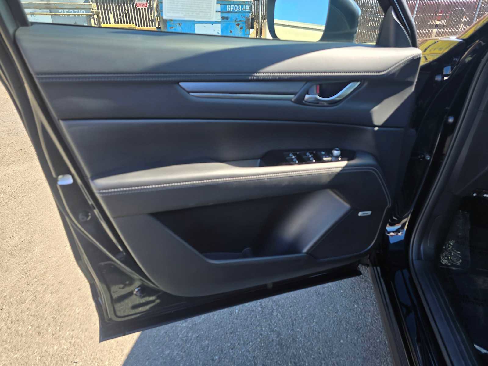 Used 2025 MAZDA CX-5 AWD 2.5 S w/ Premium Plus Pkg image 23