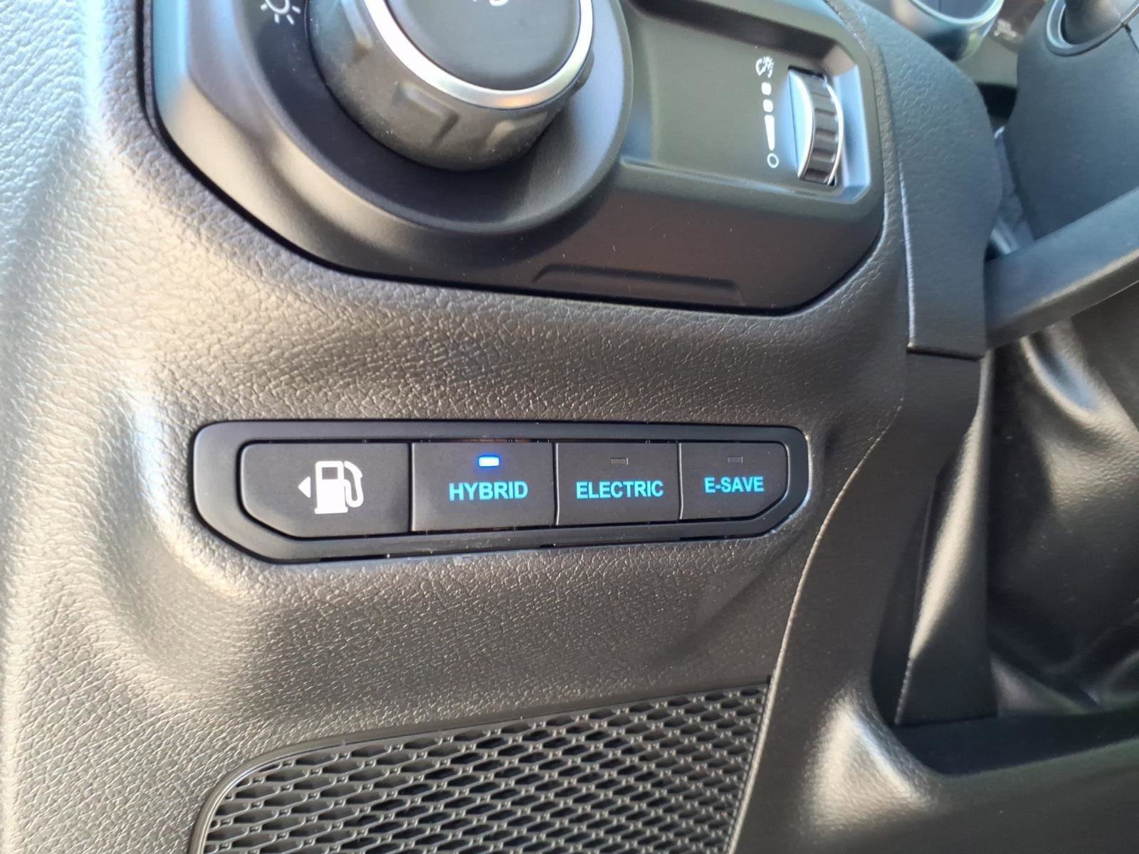 Used 2023 Jeep Wrangler Unlimited w/ Cold Weather Group AWD/4WD image 8
