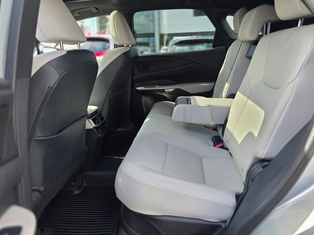 Used 2023 Lexus RX 350h w/ Accessory Package (2T) AWD/4WD image 17