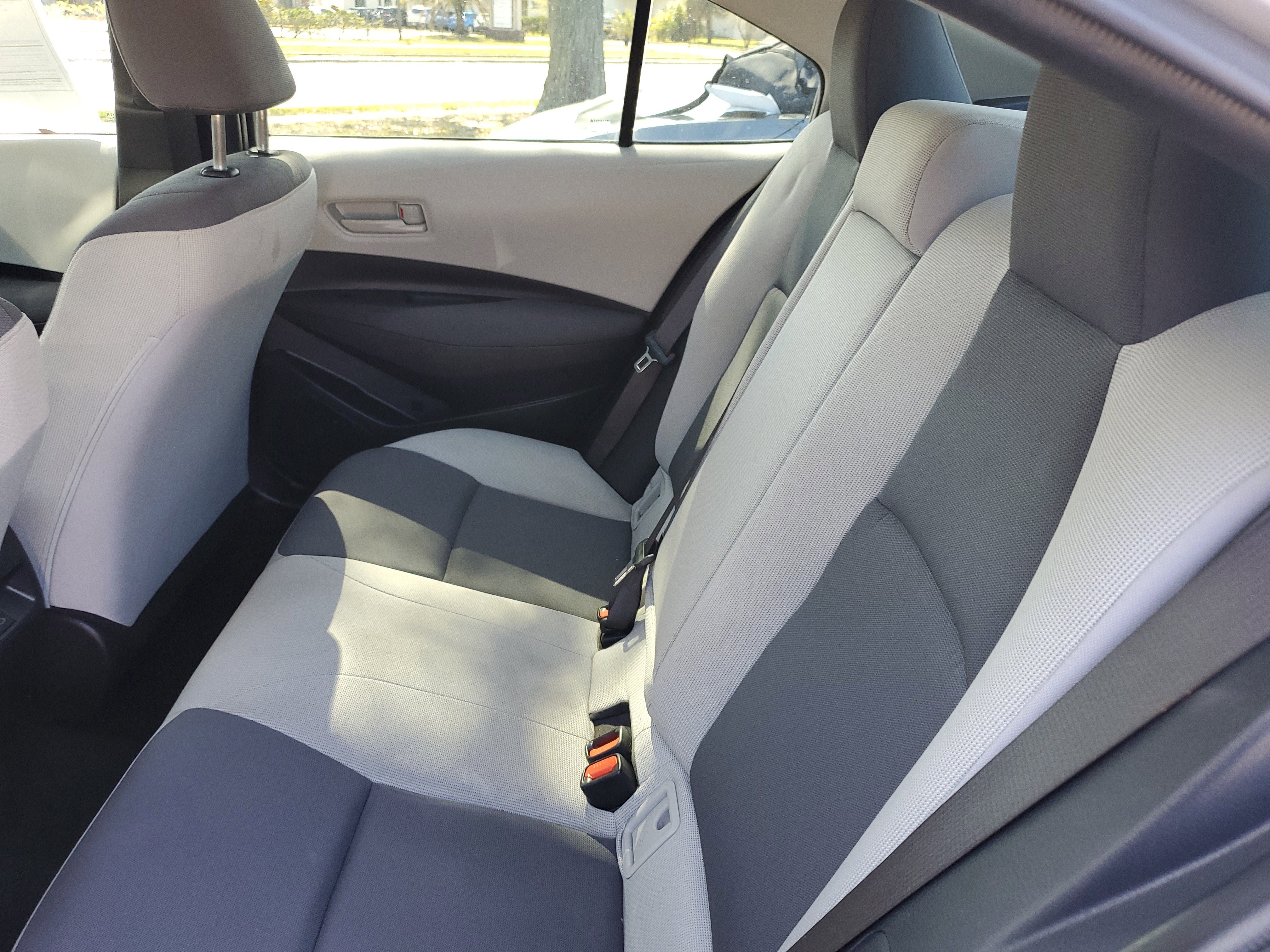 Used 2024 Toyota Corolla LE FWD image 8