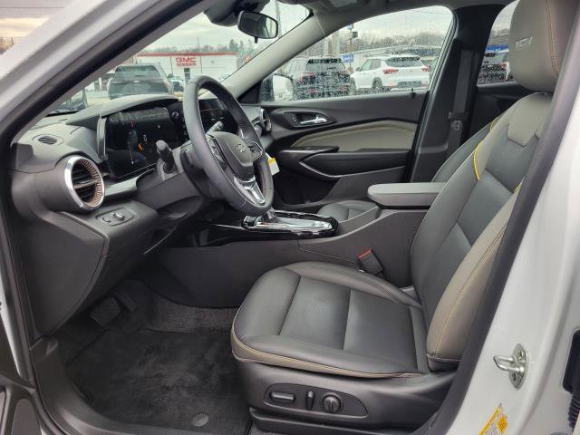 Used 2024 Chevrolet Trax ACTIV w/ Sunroof Package image 8