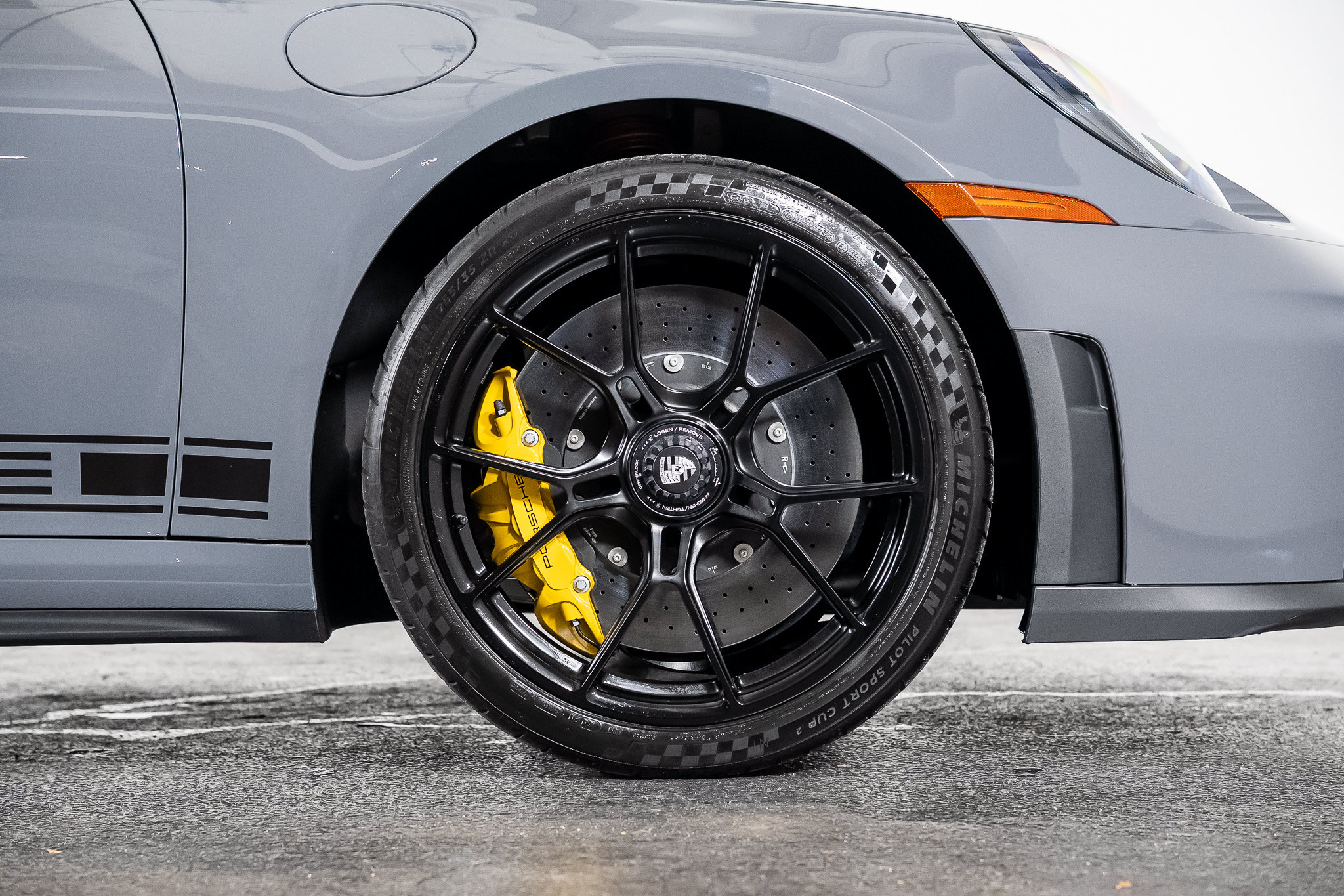 Used 2025 Porsche 911 GT3 RWD image 34