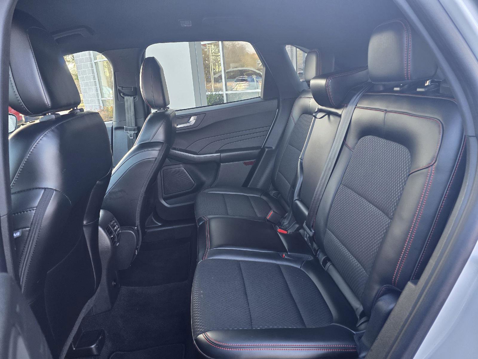 Used 2025 Ford Escape ST-Line image 12