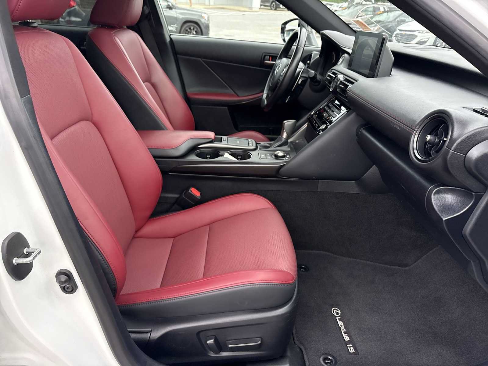 Used 2024 Lexus IS 300 F Sport RWD image 27