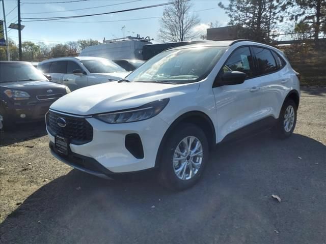 New 2025 Ford Escape Active w/ Cold Weather Package AWD/4WD image 3
