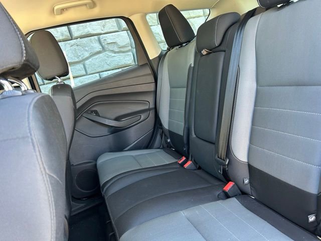 Used 2016 Ford Escape SE image 9