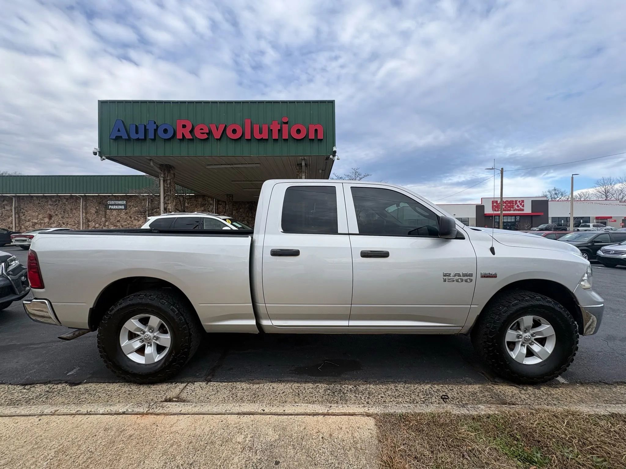 Used 2015 RAM 1500 Tradesman w/ Popular Equipment Group image 8