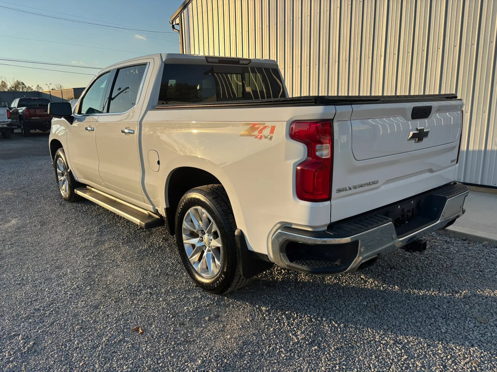 Used 2021 Chevrolet Silverado 1500 LTZ AWD/4WD image 4