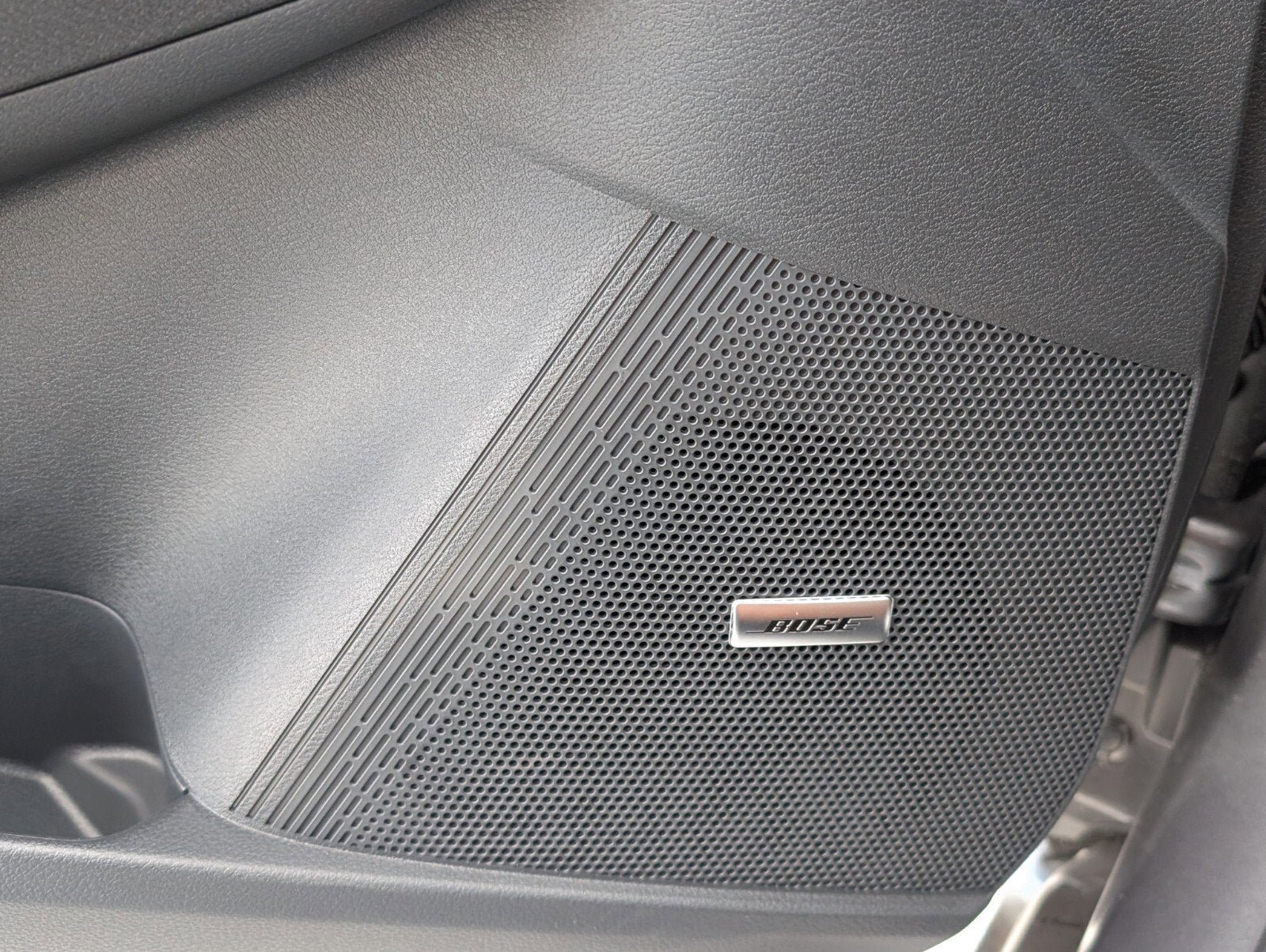 New 2026 Nissan Sentra SR w/ SR Premium Package FWD image 15