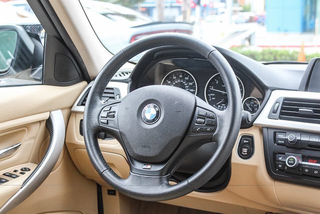 Used 2012 BMW 328i Sedan RWD image 19