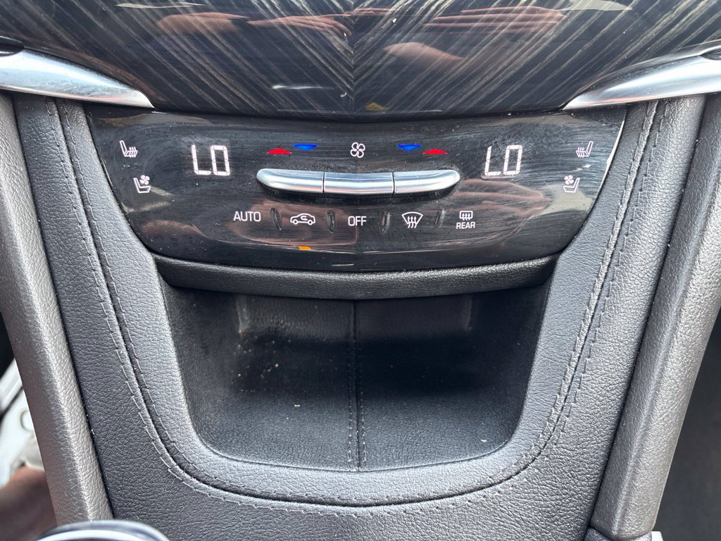 Used 2024 Cadillac XT6 Premium Luxury AWD/4WD image 29