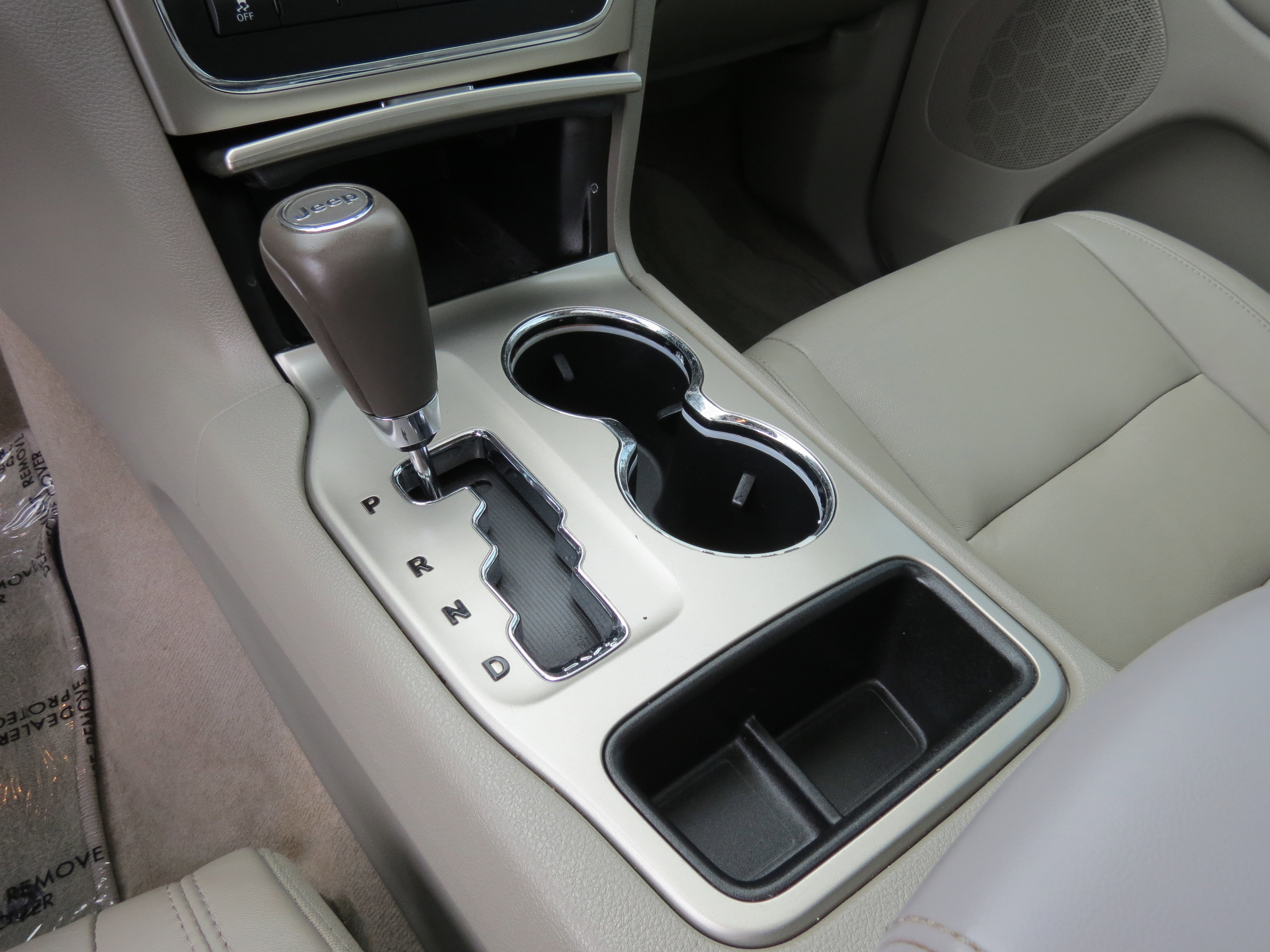 Used 2012 Jeep Grand Cherokee Laredo RWD image 23