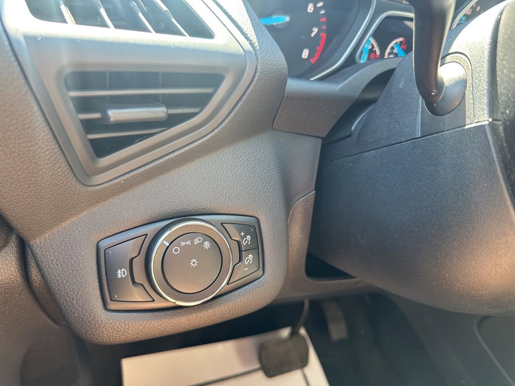 Used 2014 Ford Escape SE w/ SE Chrome Package image 17