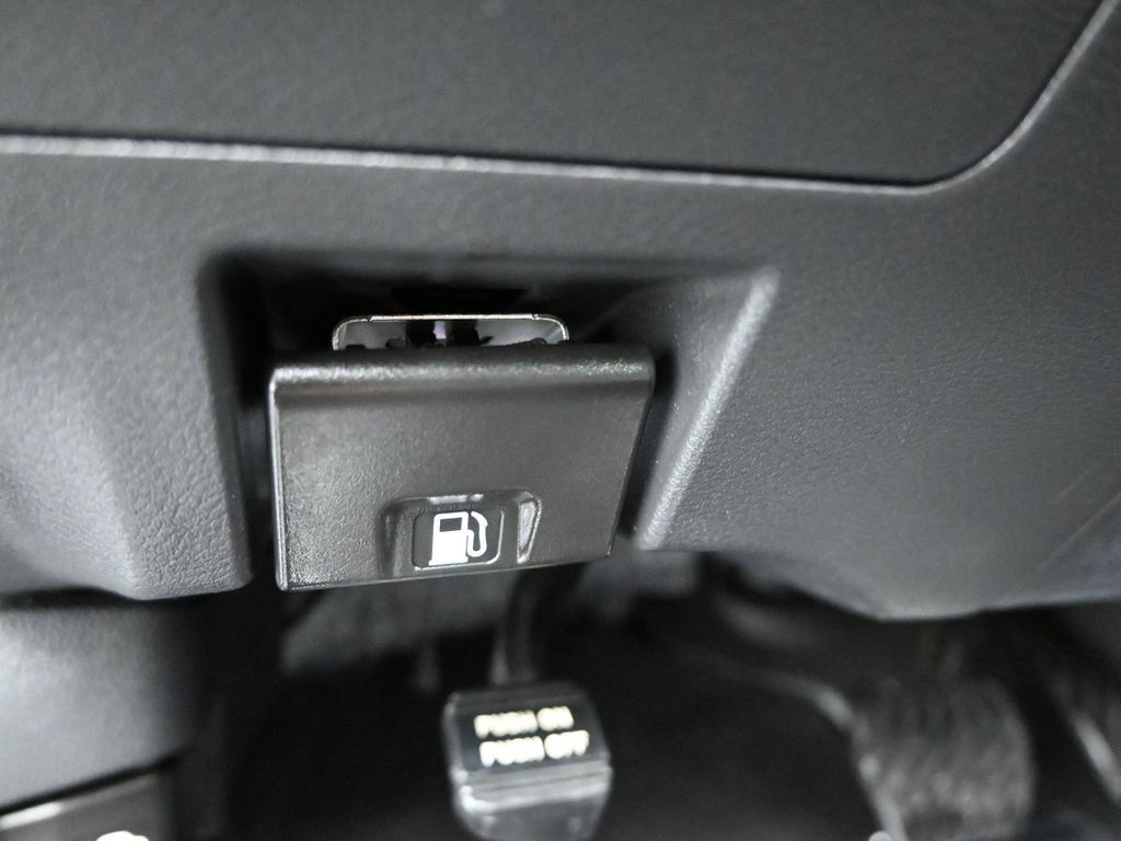 Used 2023 Nissan Altima 2.5 SV image 16