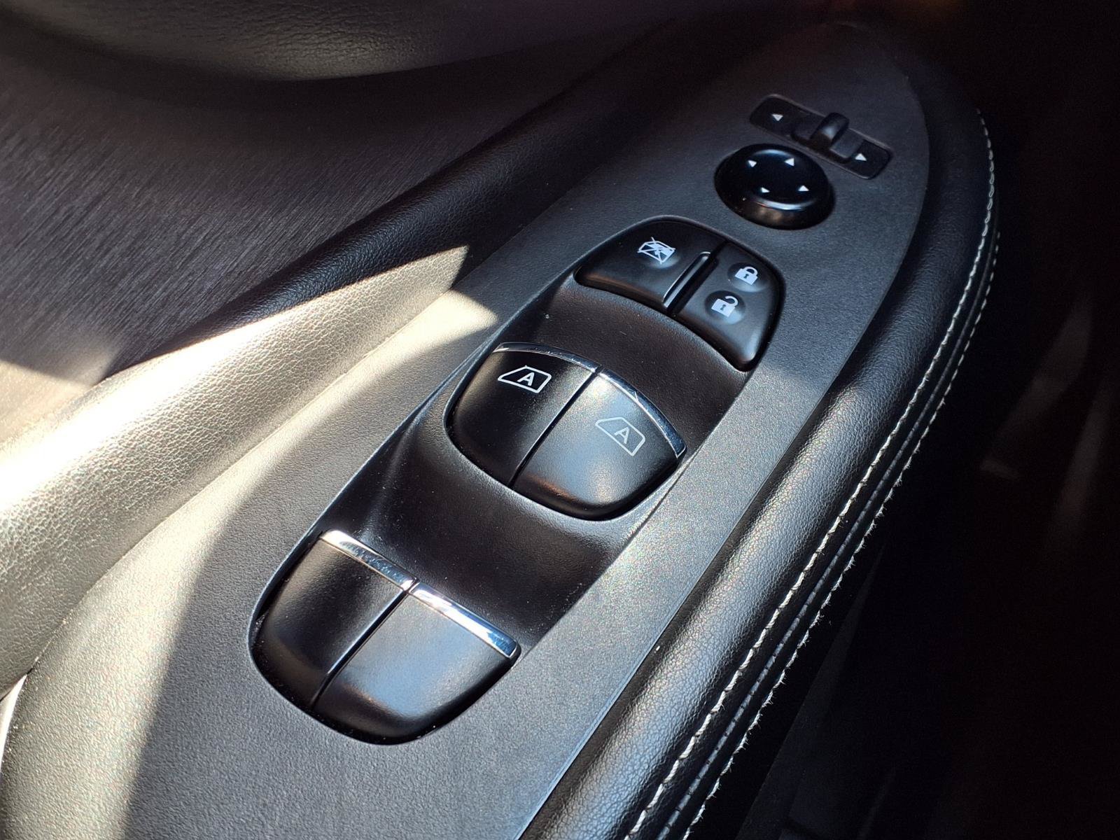Used 2023 Nissan Murano SL w/ SL Moonroof Package FWD image 22