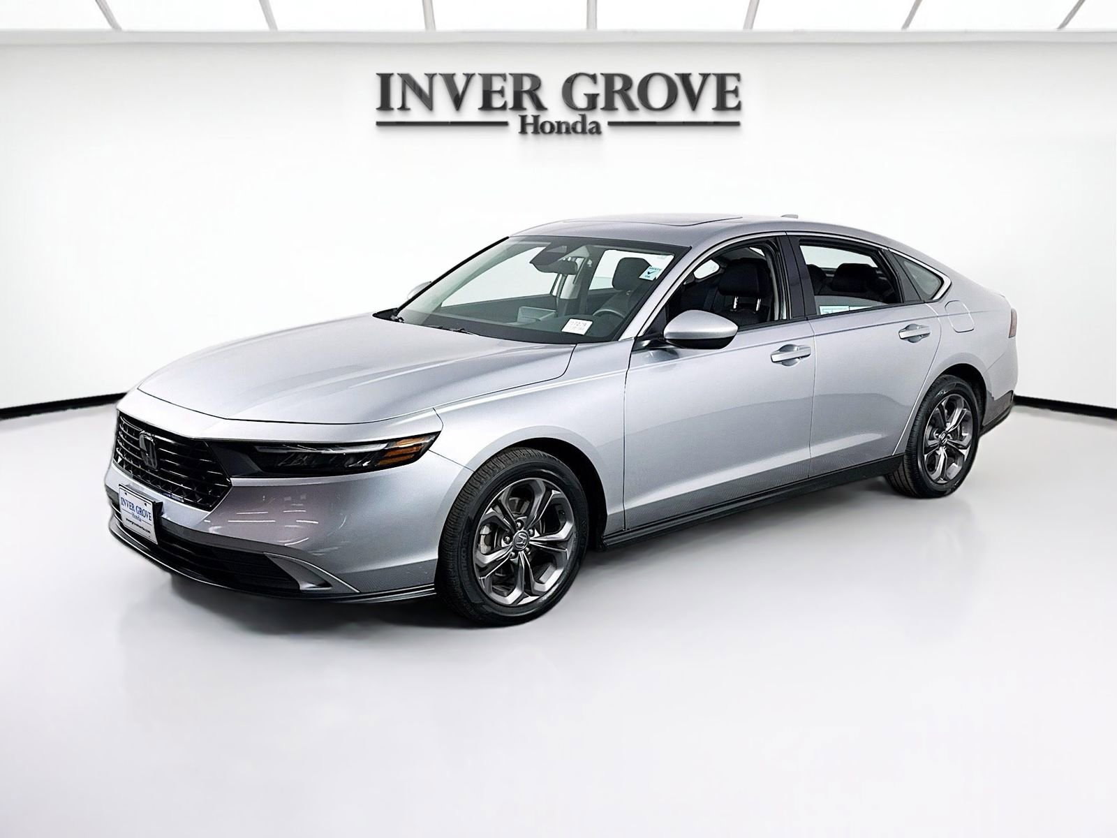 Used 2023 Honda Accord EX image 1