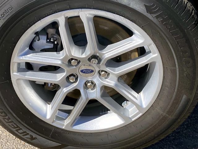 Used 2026 Ford Explorer Active AWD/4WD image 31