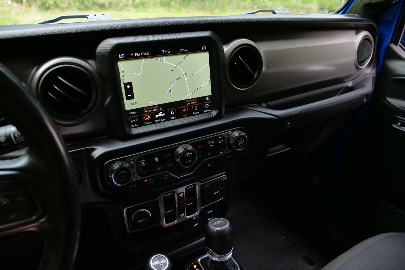 Used 2021 Jeep Gladiator Sport AWD/4WD image 8