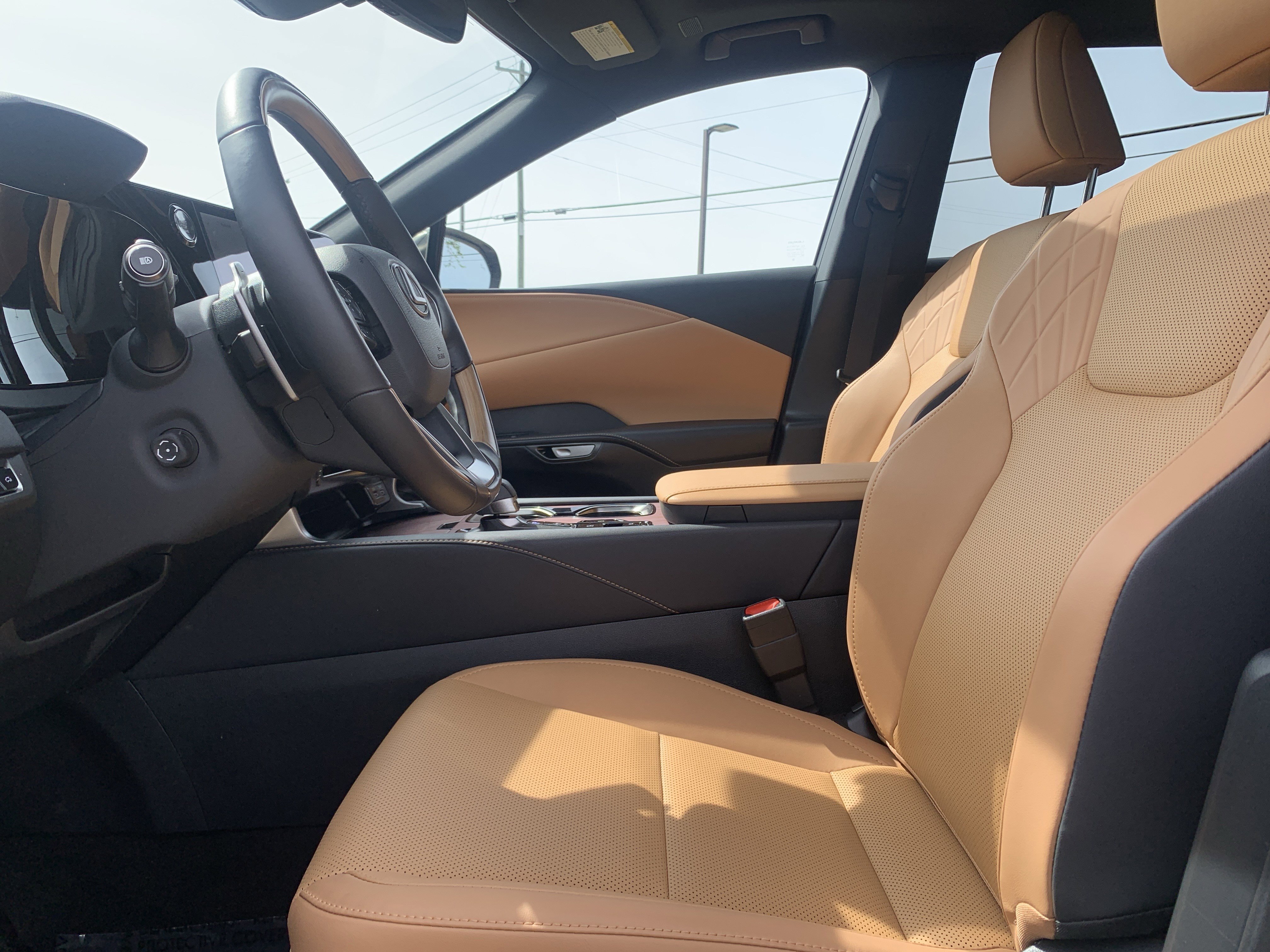 Certified 2025 Lexus RX 350 Premium w/ Accessory Package (Z1) image 16