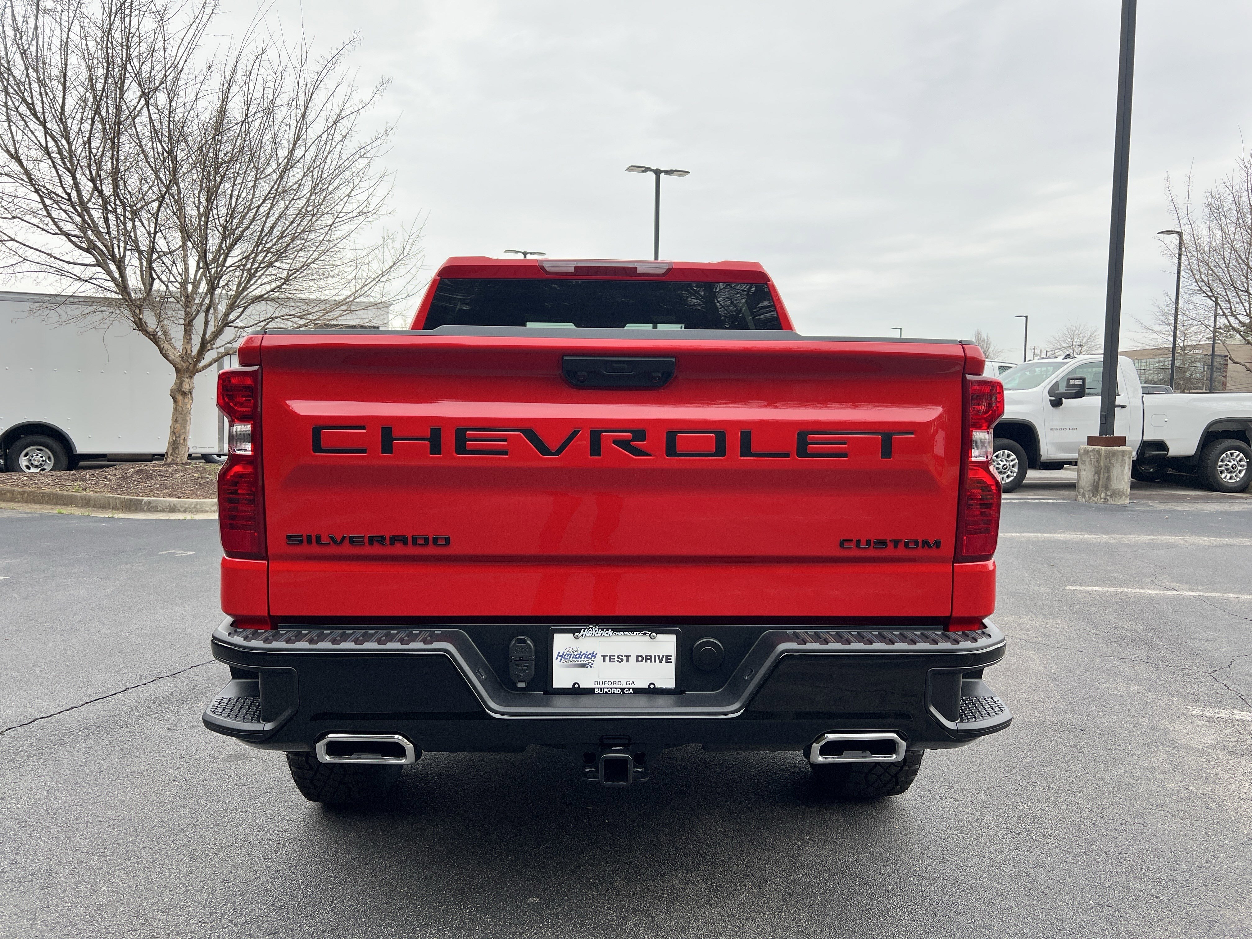 Used 2026 Chevrolet Silverado 1500 Custom Trail Boss w/ LPO, Dark Essentials Package image 8