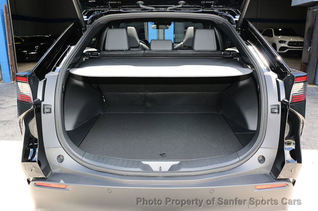 Used 2025 Toyota bZ4X AWD w/ Weather Package image 10