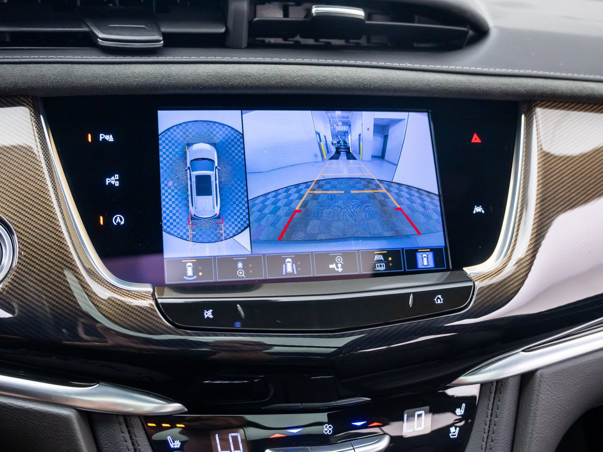 Certified 2025 Cadillac XT6 Premium Luxury w/ Platinum Package AWD/4WD image 30