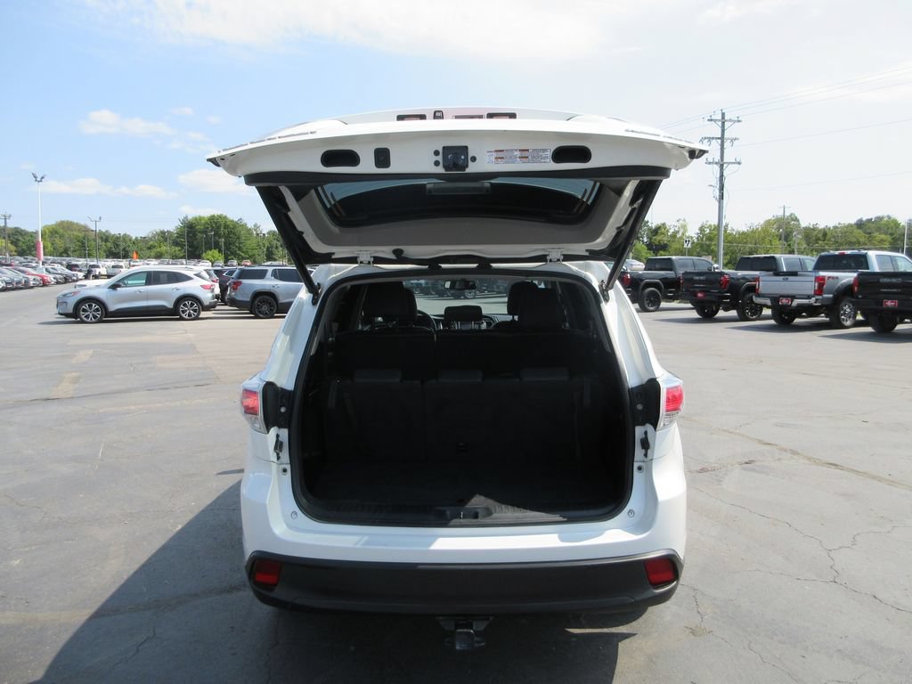 Used 2015 Toyota Highlander XLE AWD/4WD image 7