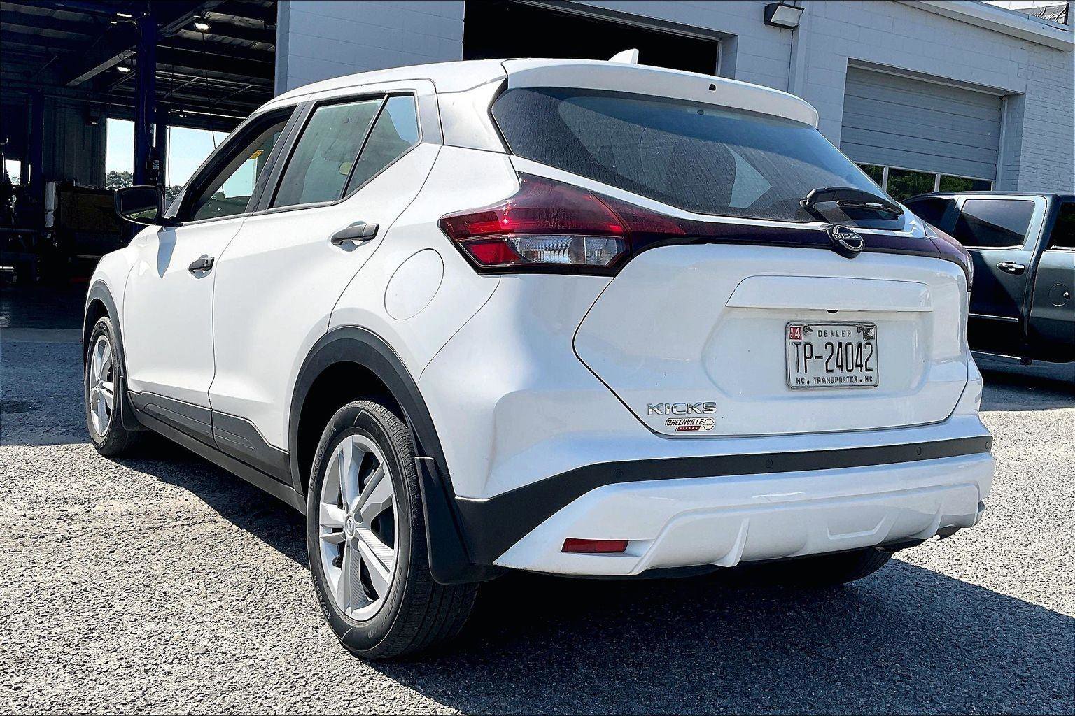 Certified 2024 Nissan Kicks S image 4