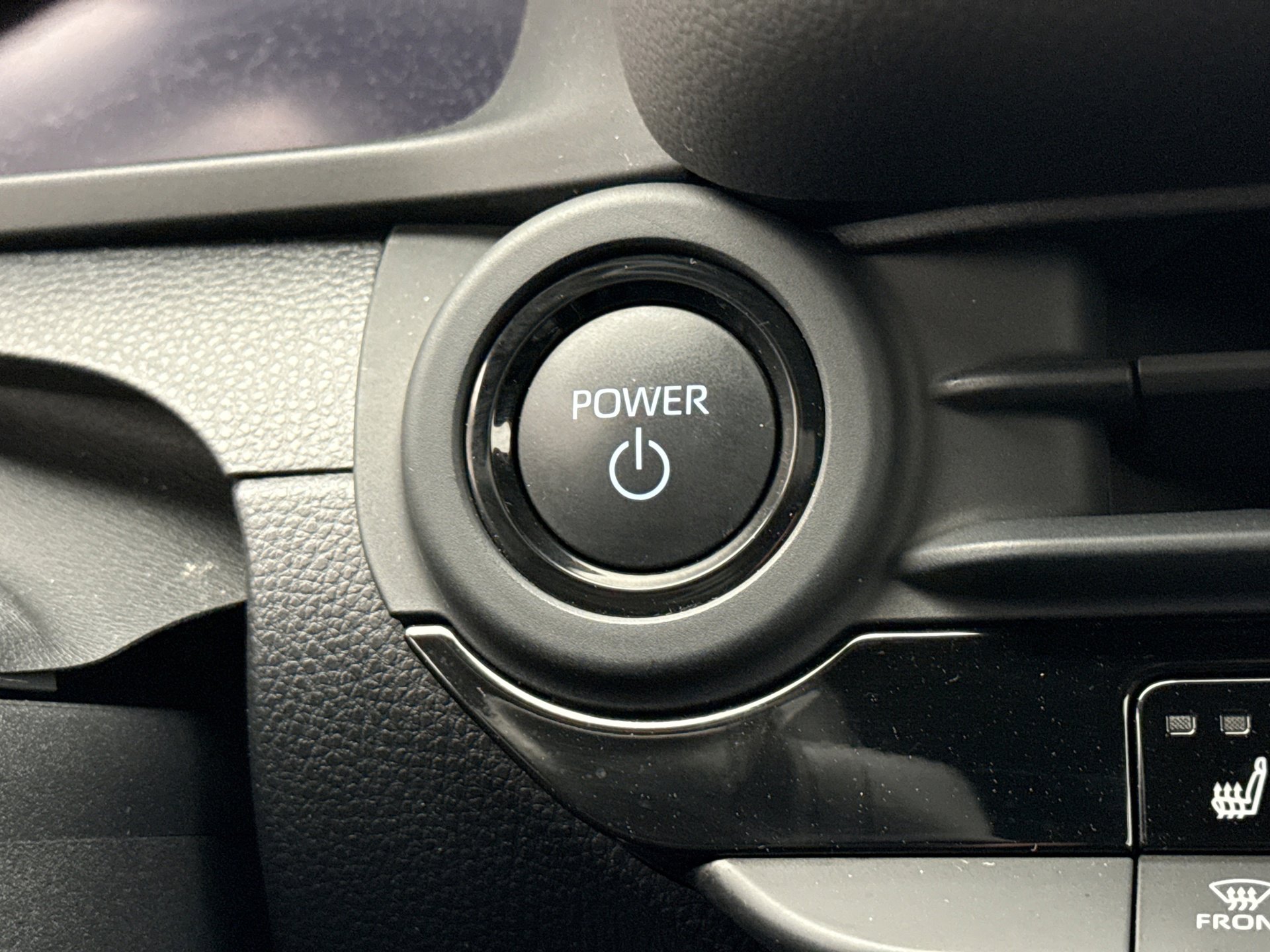 Used 2025 Toyota Crown Signia w/ Advanced Technology Package image 22